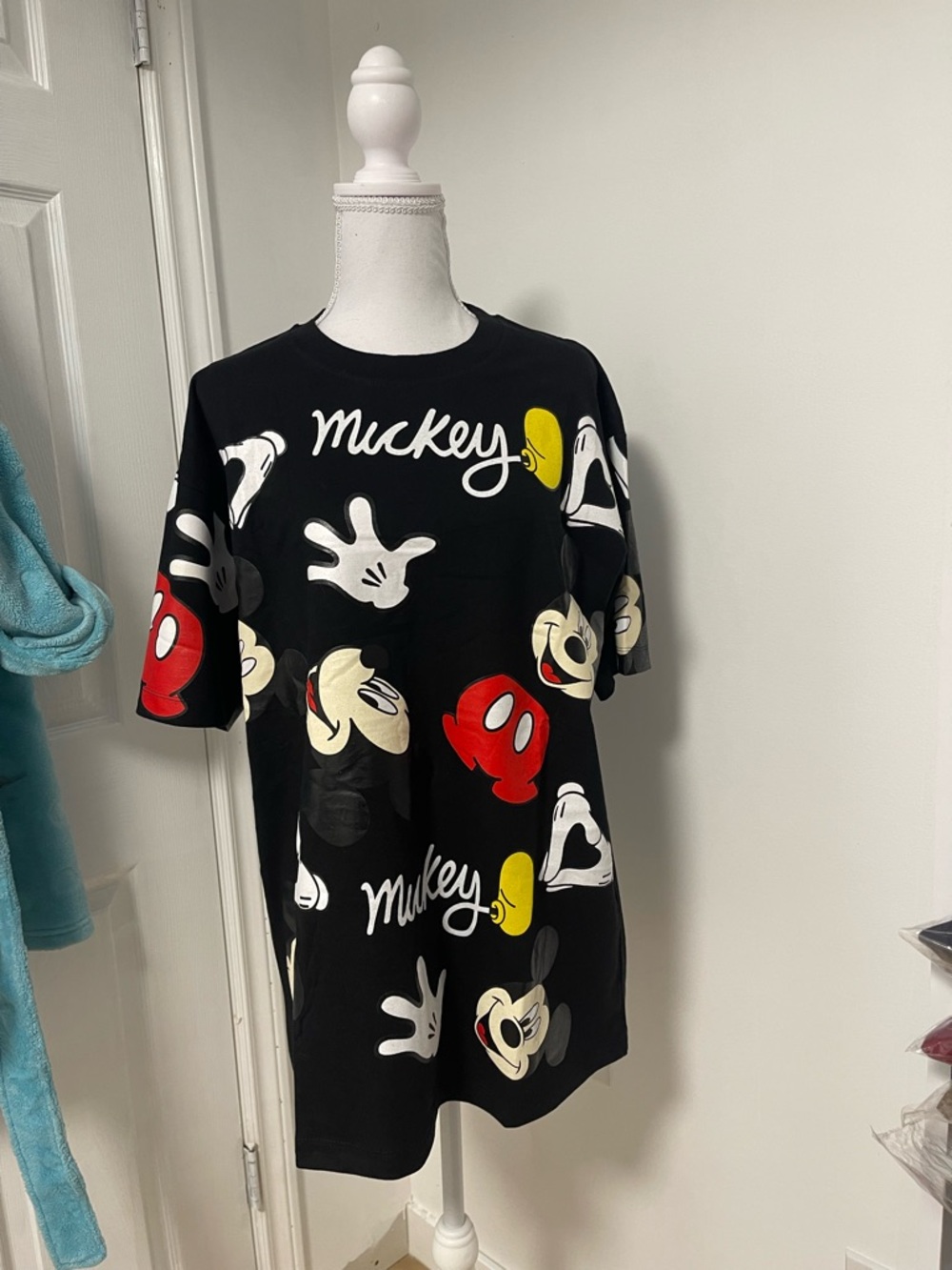 Mickey Graphic Black Short Sleeve Tee
